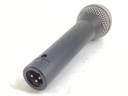 microfone vocalista akg d88 s/xlr
