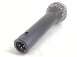 microfone vocalista akg d88 s/xlr