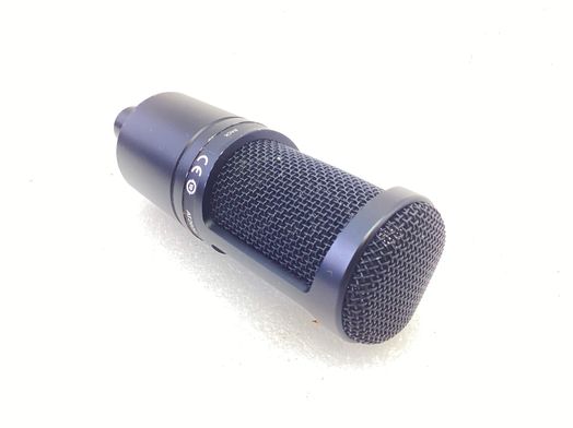 microfone vocalista audio-technica at2020