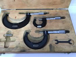 micrometro scarret juego de micr&oacute;metros externos starrett 0-75 s436maxrlz