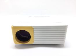 mini proyector otros y3