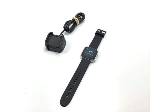 monitor de actividad fitbit versa fb505