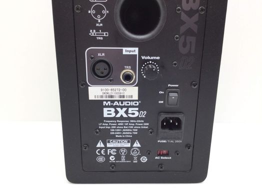 monitor estudio m-audio bx5 d2