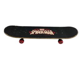 monopatin hti group ultimate spider-man