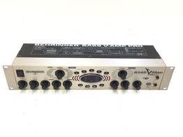 multiefectos bajo behringer bass v-amp pro
