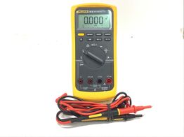 multimetro fluke 83v