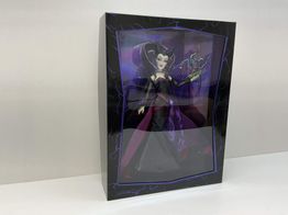 mu&ntilde;ecas disney malefica