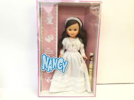 mu&ntilde;ecas nancy comunion