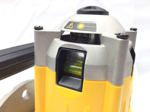 nivel laser dewalt dw071