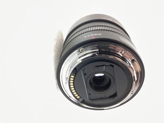 objetivo panasonic s 18-40mm f/4.5-6.3