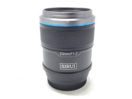 objetivo sirui 23mm