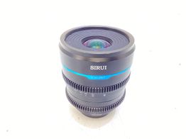 objetivo sirui 24mm t1.2