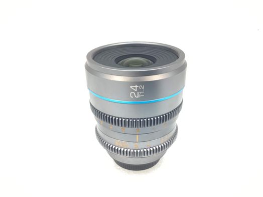 objetivo sirui 24mm t1.2