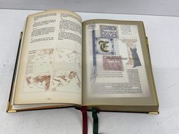 objetos insolitos biblia biblia