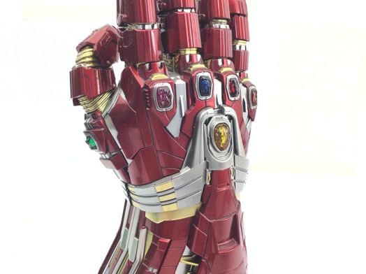 objetos insolitos hot toys nano guantelete hot toys