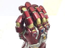 objetos insolitos hot toys nano guantelete hot toys