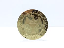 objetos insolitos moneda moneda cobre
