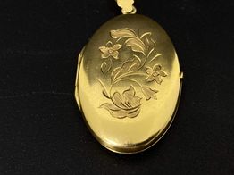 otra pieza joyeria oro 18k con circonita 