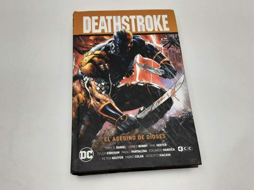 otras colecciones ecc deathstroke el asesino de dioses