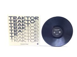 otro equpamiento dj traktor control vinyl