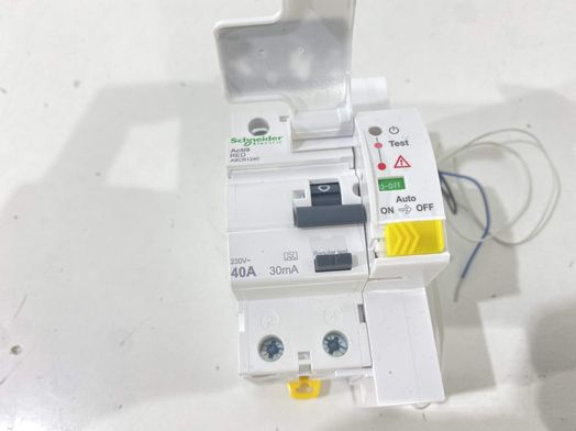 otros electricidad shneider no indica