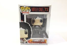 otros juegos y juguetes funko pop funko montley crue