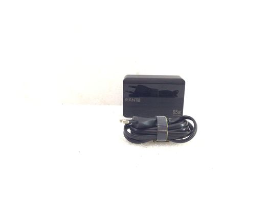 manto 65w superfast charging adapter