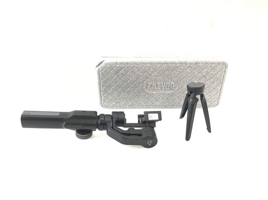 zhiyun smooth 4