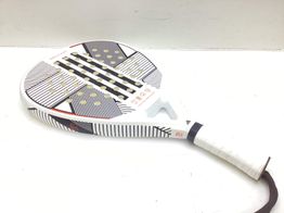 pala de padel adidas match light