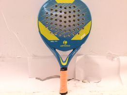 pala de padel artengo 730