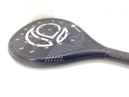 pala de padel artengo negra