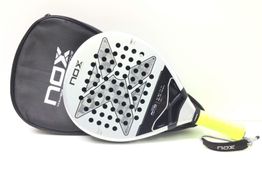 pala de padel nox at10 luxury genius 18k