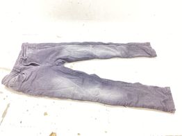 pantalon motorista overlap sin modelo