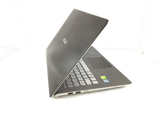 pc port&aacute;til asus