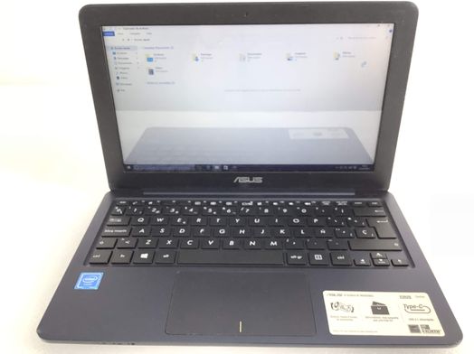 pc port&aacute;til asus e202s