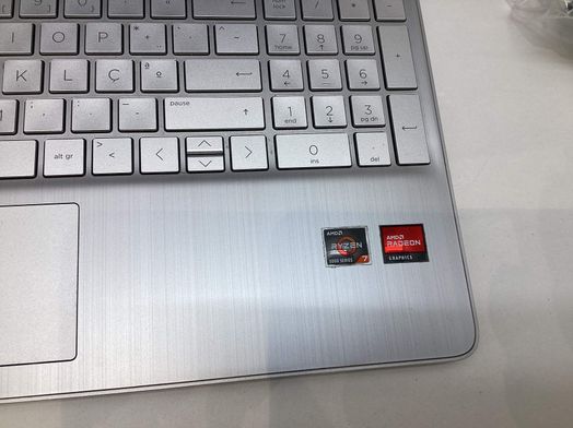 pc port&aacute;til hp hp laptop 15s-eq2xxx