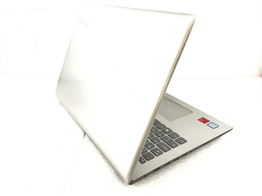 pc port&aacute;til lenovo 81de