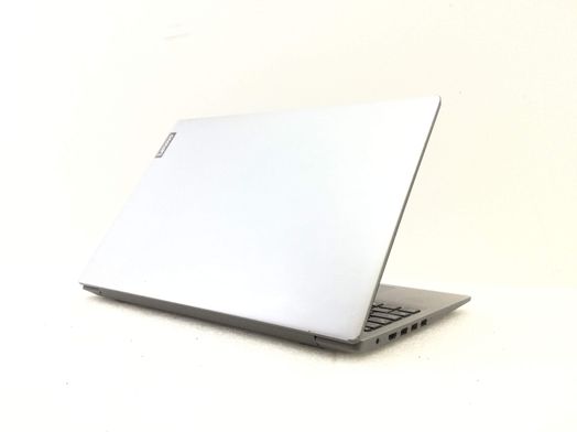 pc portátil lenovo 81ut