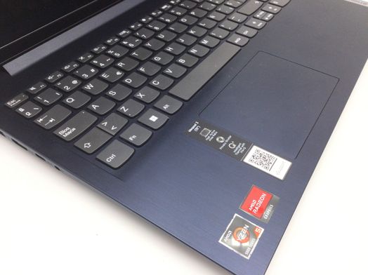 pc portatil lenovo 82ku