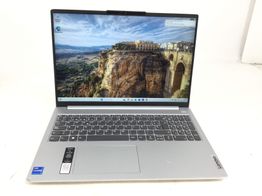 pc portatil lenovo 82xf