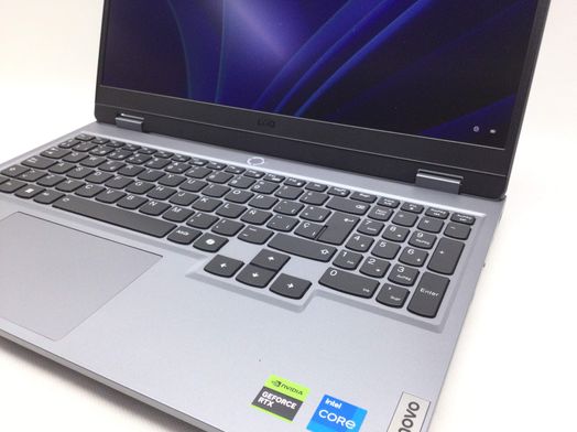 pc portatil lenovo loq 15iax9
