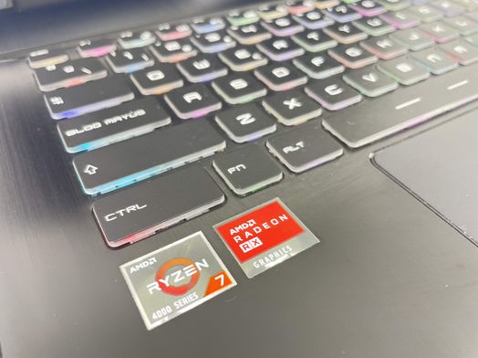 pc portatil msi bravo 17