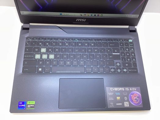 pc port&aacute;til msi cyborg 15 a13ve
