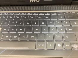 pc port&aacute;til msi pulse 16ai civ gkg