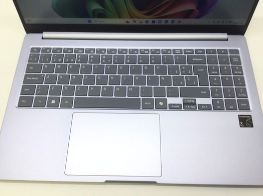 pc port&aacute;til samsung galaxy book 4 edge