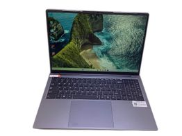 pc Portatil Sin Marca y-8210y