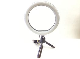 p&eacute; de ilumina&ccedil;&atilde;o streamplify light 10