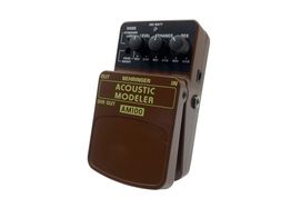 pedal efectos behringer am100