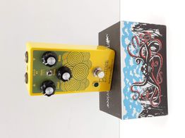 pedal efectos blumes eart quaker devices