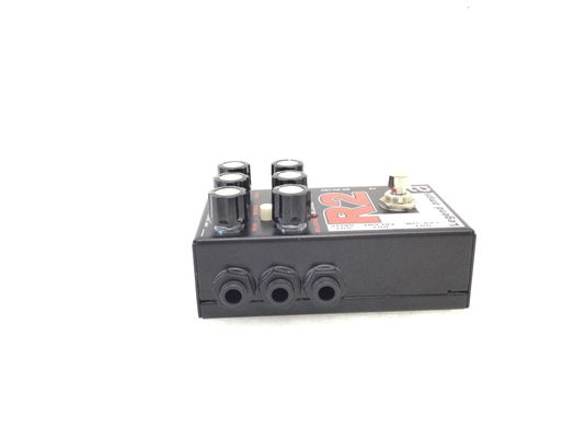 pedal efeitos amt r2